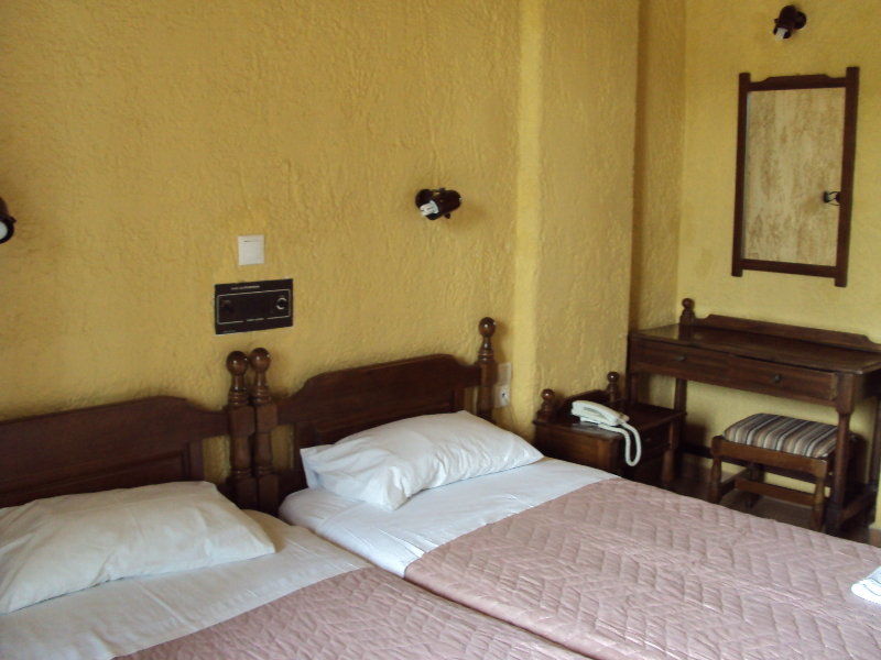 Hotel Alexandros B Nikiana Exterior foto